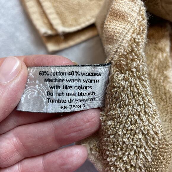 Wellesley Manor Towel 5 Pc Set 2 Hand 3 Fingertip Beige Paisley Floral Brazil - Picture 3 of 7